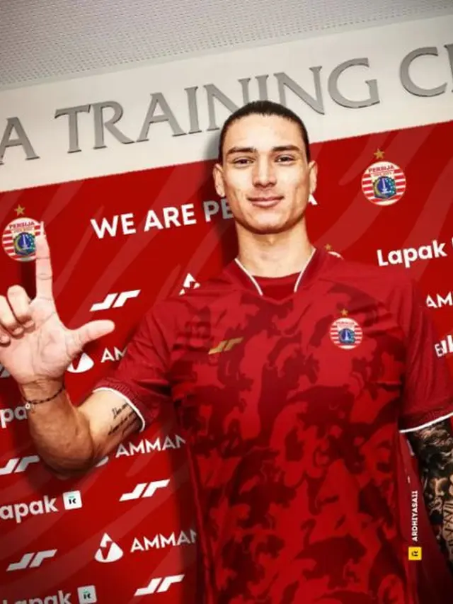 6 Editan Foto Pemain Persija Jakarta Ini Kreatif Sekaligus Kocak