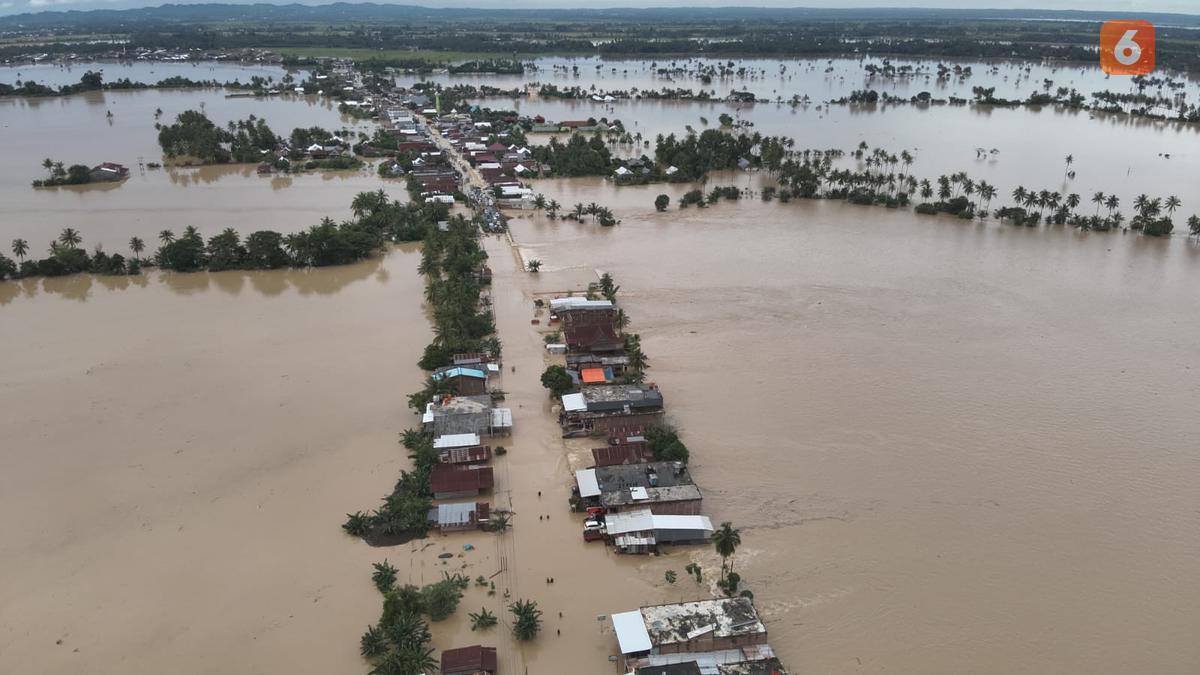 Bencana Banjir di Sulawesi Selatan, Pj Gubernur Sulsel Instruksikan 5 Pemda Gunakan Dana BTT Berita Viral Hari Ini Minggu 19 Mei 2024
