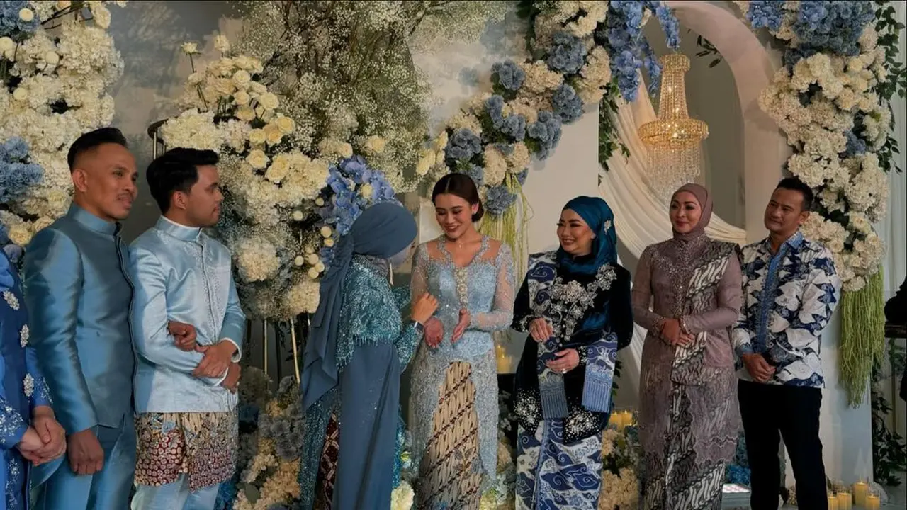 Thariq Halilintar Resmi Melamar Aaliyah Massaid