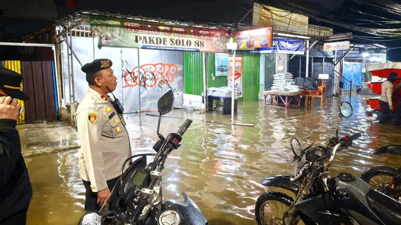 Banjir terjadi di wilayah kota Tangerang.