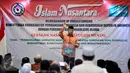 Ketua umum PBNU Said Aqil Siradj memberi sambutan saat penandatanganan MOU antara Menko PMK dan PBNU di Gedung PBNU, Jakarta, Rabu (3/5). Kerjasama ini meliputi Pendidikan Revolusi Mental. (Liputan6.com/ Johan Tallo)