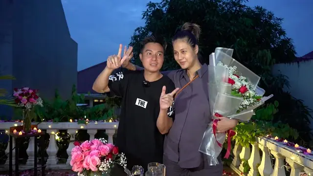 Momen Baim Wong Beri Surprise Untuk Paula Verhoeven, Dinner Romantis di Rooftop. (Sumber: YouTube/Baim Paula)