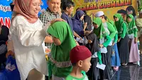 Senyum Puluhan Anak Yatim di Sukabumi Terima Bingkisan Berkah Ramadan