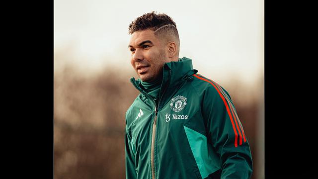 Foto: MU Akan Kembali Perkasa di Liga Inggris, Casemiro dan Lisandro Martinez Sudah Latihan dengan Bruno Fernandes dkk di Carrington