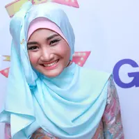 'Setelah keluar dari talent show udah banyak haters juga. Dulu sempat agak canggung tapi lama-lama udah kebal gitu,' ujar Fatin. (Galih W. Satria/Bintang.com)