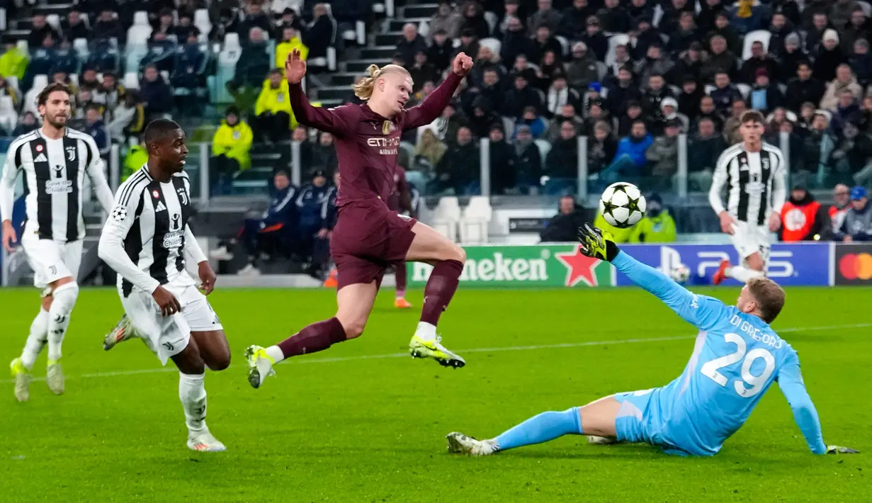 Man City lagi-lagi tidak bermain di level terbaiknya. Mereka lebih banyak menguasai bola, tapi justru Juve yang lebih sering mendapatkan peluang berbahaya. (AP Photo/Luca Bruno)