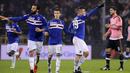 Para Pemain Sampdoria, merayakan gol saat melawan Juventus pada lanjutan Liga Italia Serie A di Stadion Marassi, Genoa, Senin (11/1/2016) dini hari WIB.    (REUTERS/Giorgio Perottino)