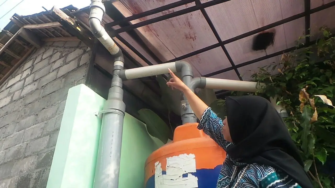 memanen hujan