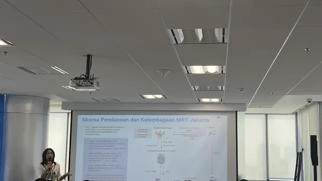 MRT Beri Pemaparan di Media Fellowship Program