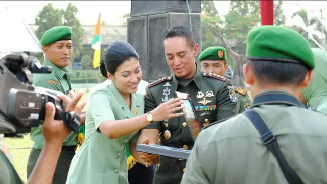 Potret masa muda Mantan Panglima TNI Jenderal (Purn) Andika Perkasa hingga kini digadang bakal jadi Ketua Timses Pemenangan Capres Ganjar Pranowo.