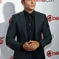 "Definisi menjalin hubungan asmara menurutku adalah, ketika satu sama lain sama-sama memberi pengaruh baik kepada kehidupan." tuturnya. (AFP/Bintang.com)