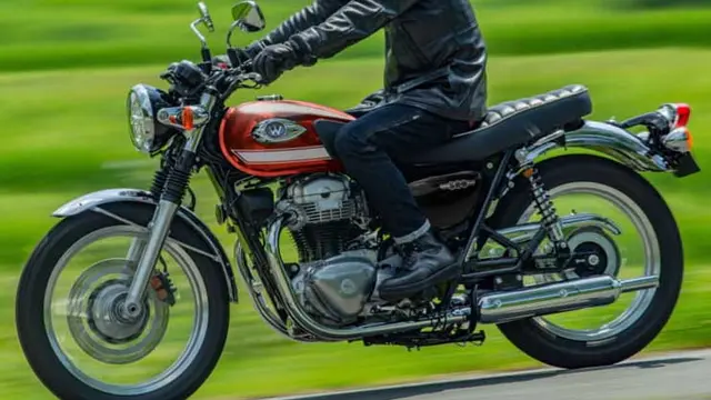 Kawasaki W800 terbaru masih menggunakan mesin yang sama dengan generasi sebelumnya