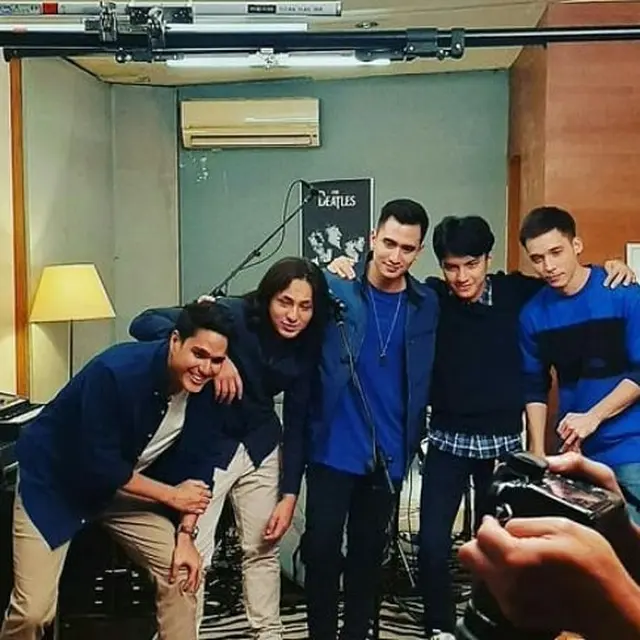 Kompak, Ini 5 Potret Verrel Bramasta dan Stefan William Ngeband Bareng