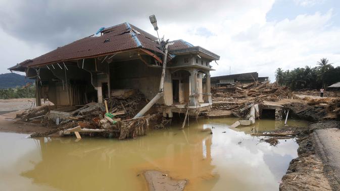 Viral Video Pria Curhat Kena Pungli TNI dan DPR untuk Antar Bantuan Bencana, Berujung Minta Maaf
