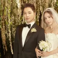 Taeyang Big Bang sudah membuktikan dirinya adalah pria yang sangat romantis dengan menikahi cinta pertama dan kekasih pertamanya, Min Hyo Rin. (Soompi)
