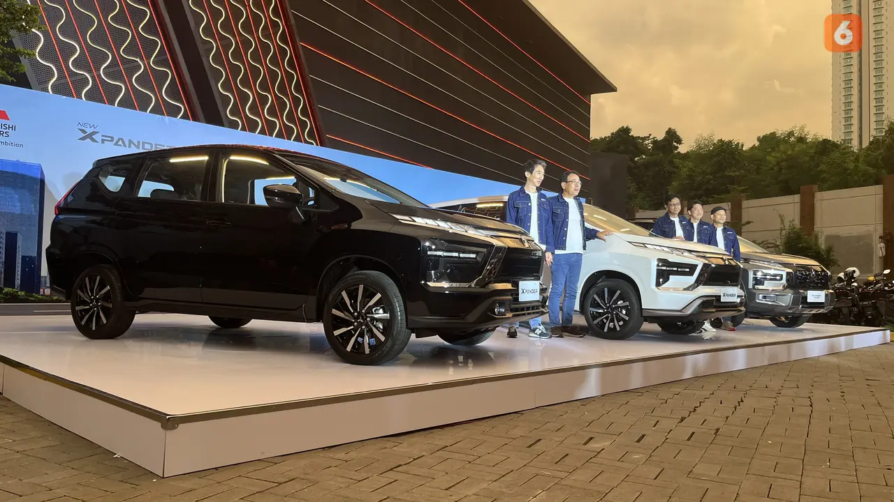 Mitsubishi Luncurkan New Xpander dan Xpander Cross