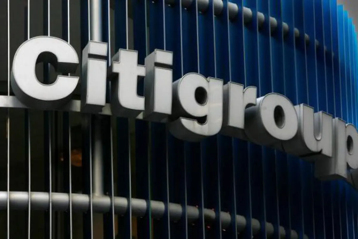 Citigroup Inc pernah melakukan PHK massal pada 52 ribu pegawai 2