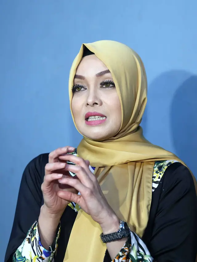 Kakak Terry Putri Meninggal Dunia - ShowBiz Liputan6.com