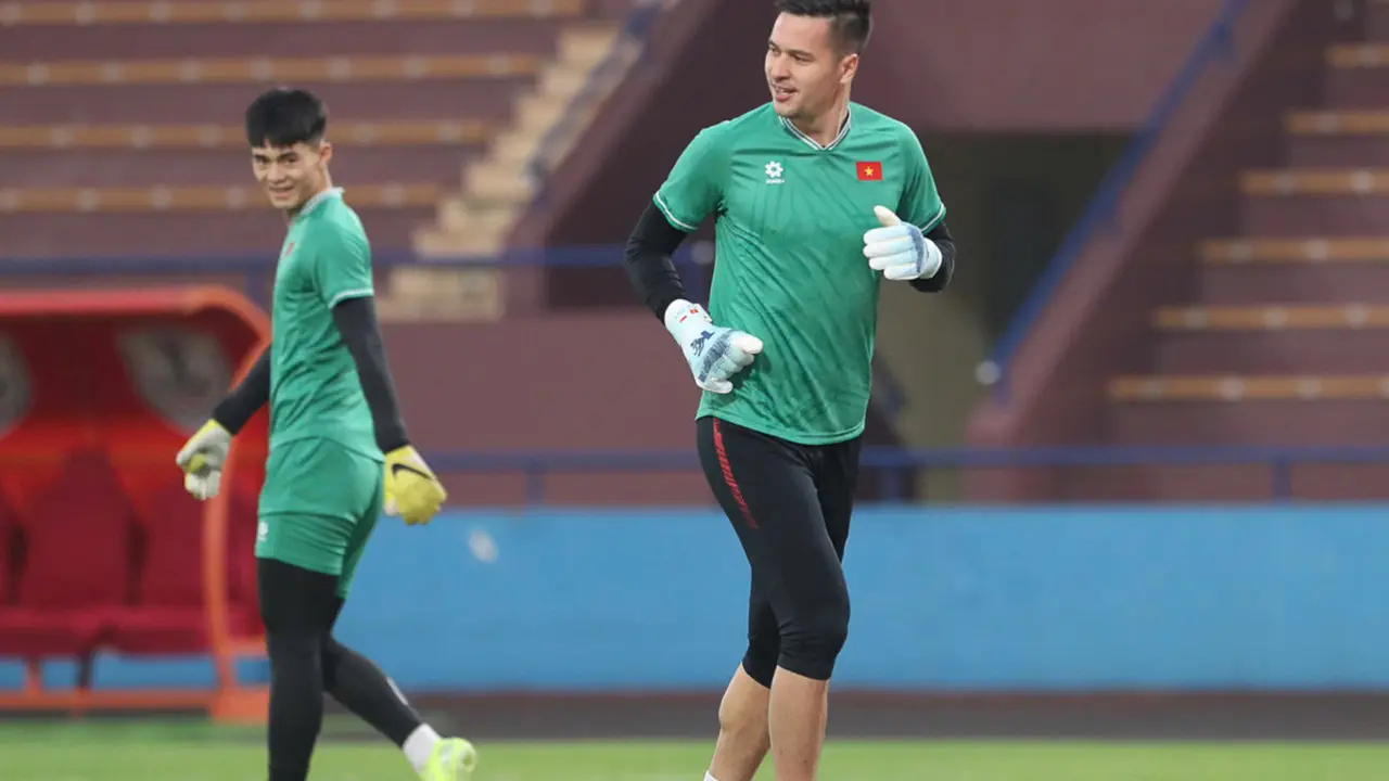 Filip Nguyen - Timnas Vietnam