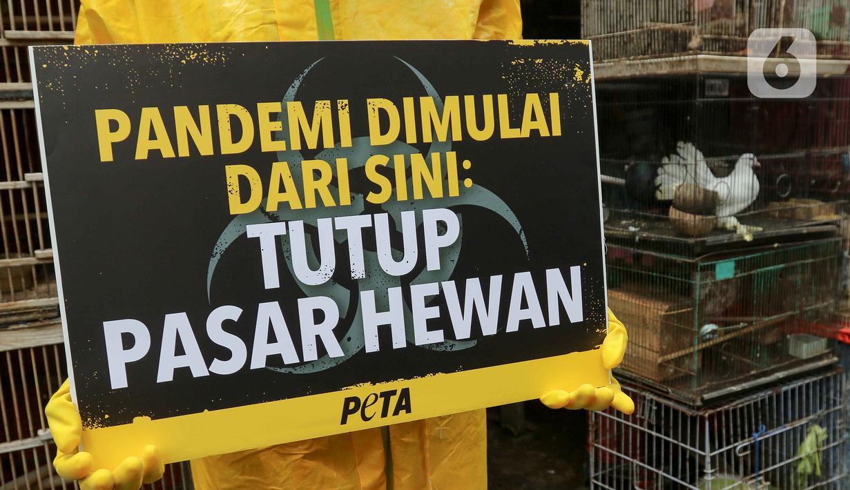 People for the Ethical Treatment of Animals (PETA) merupakan organisasi nirlaba internasional yang berjuang untuk hak asasi hewan. (Liputan6.com/Herman Zakharia)