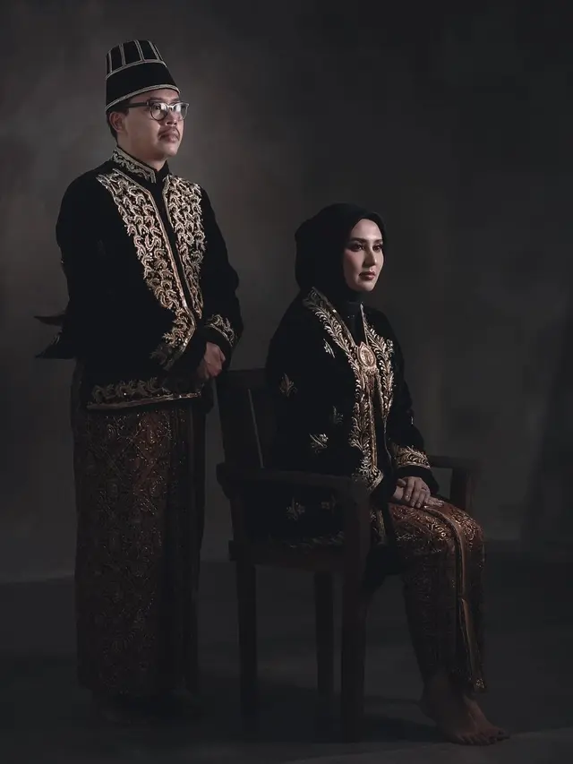 7 Potret Prewedding Rara Nawangsih 'Ikatan Cinta', Gunakan Adat Jawa