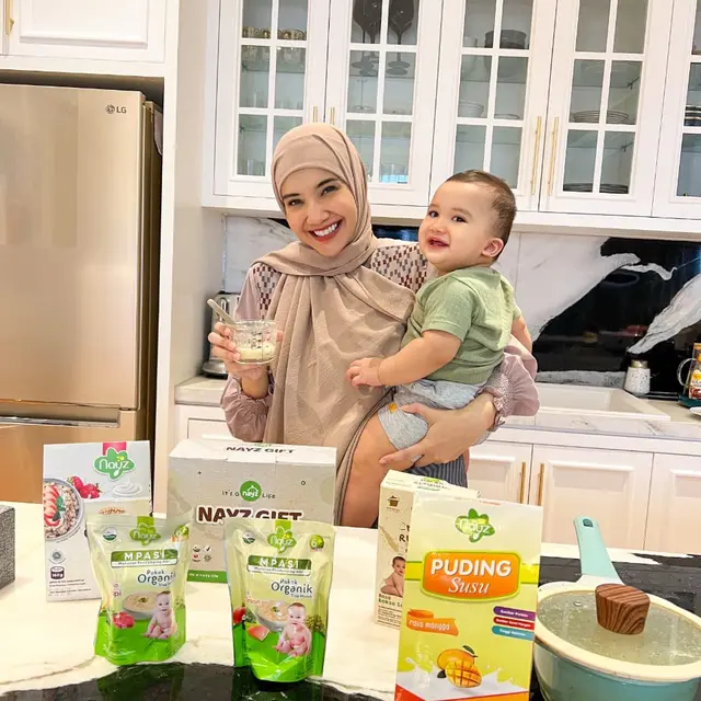 [Fimela] Zaskia Sungkar