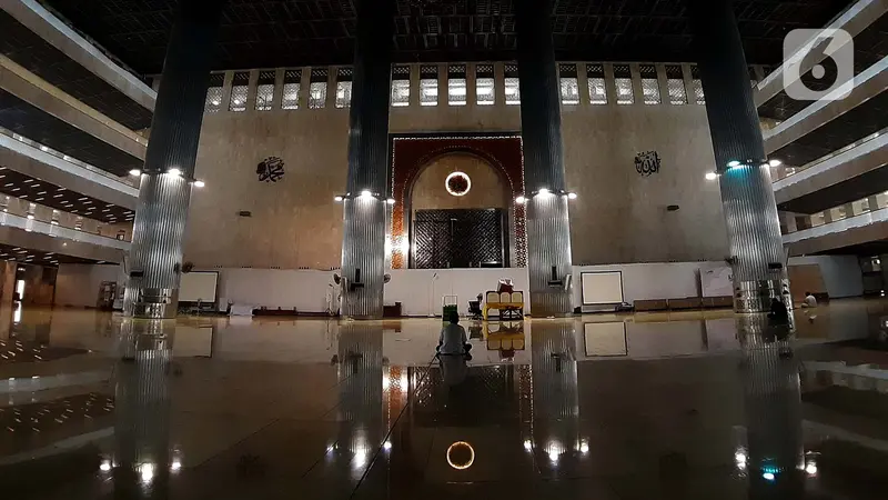 FOTO: Suasana Hari Pertama Ramadan 1441 H di Masjid Istiqlal Saat Pandemi Covid-19