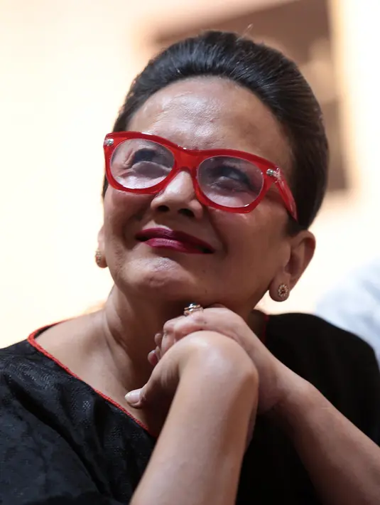 Artis senior yang telah beberapa kali terlibat dalam film bertema sejarah seperti Tjut Njak Dien, Kartini, Sang Kiai, dan Guru Bangsa: Tjokroaminoto menyambut baik yang dilontarkan Jokowi terkait film G30S/PKI. (Deki Prayoga/Bintang.com)