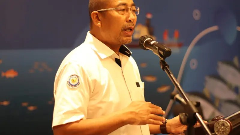 Direktur Jenderal Perikanan Tangkap Muhammad Zaini Hanafi dalam acara bimbingan teknis tahap kedua bagi petugas verifikator dan pengolah data di pelabuhan perikanan di Surabaya, Selasa (17/5/2022). (Foto: Liputan6.com/Dok. KKP)