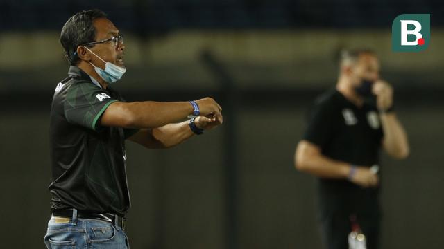 Pelatih Persebaya Surabaya Aji Santoso