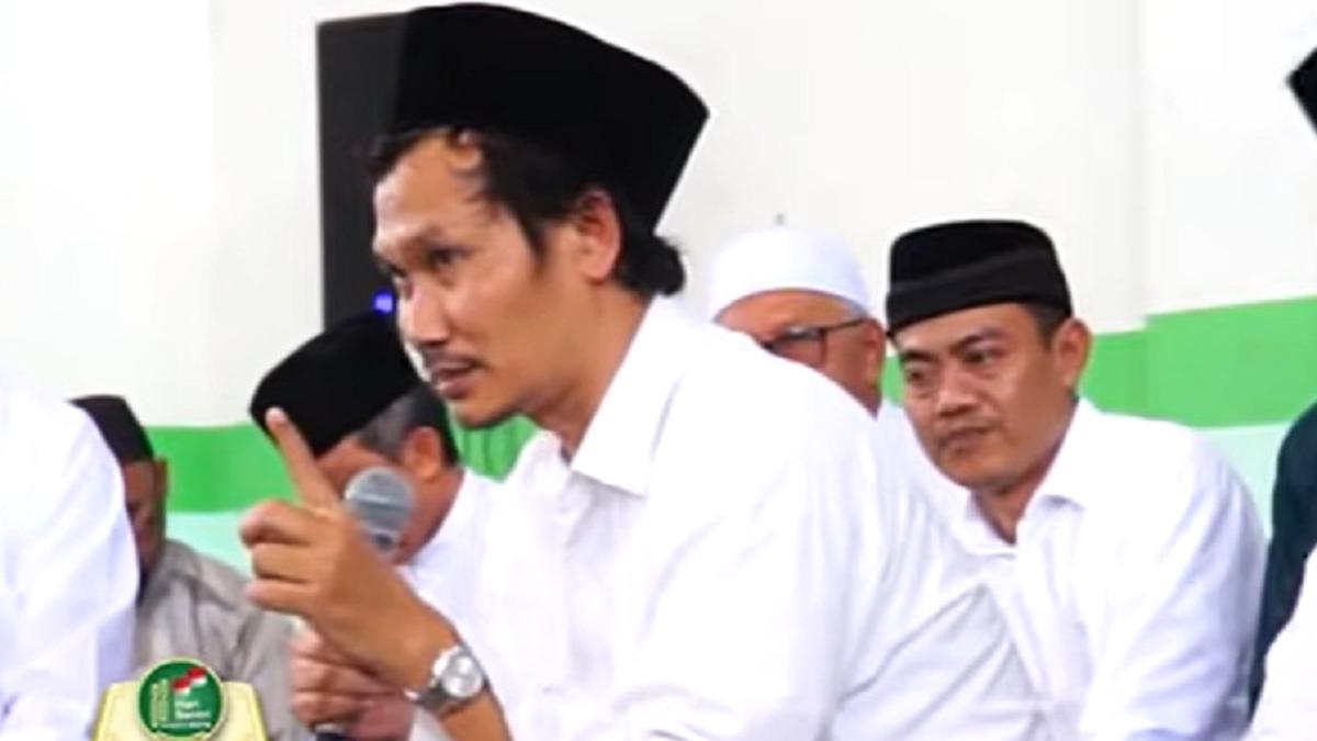 Orang Paling Cerdas di Dunia Adalah yang Seperti Ini Kata Gus Baha, Menyitir Imam Syafi’i Berita Viral Hari Ini Rabu 18 September 2024