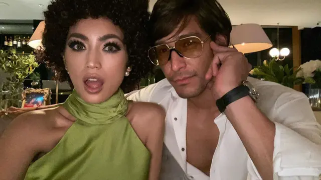 Potret Jessica Iskandar dan Richard Kyle dengan Kostum Jadul