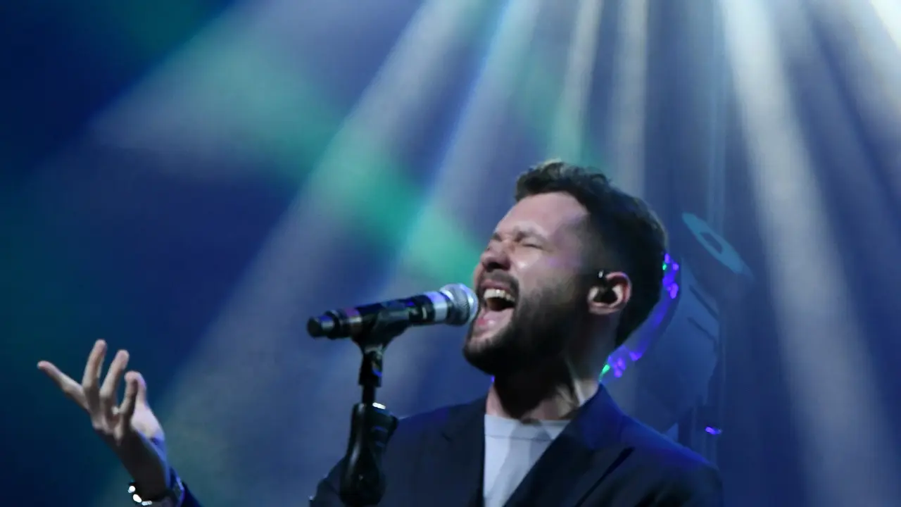 [Bintang] Calum Scott