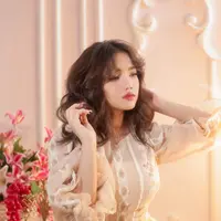 Di tengah liburan, Fuji Utami tampil cantik bak artis telenovela, hasil pemotretan terbarunya [@fuji_an]