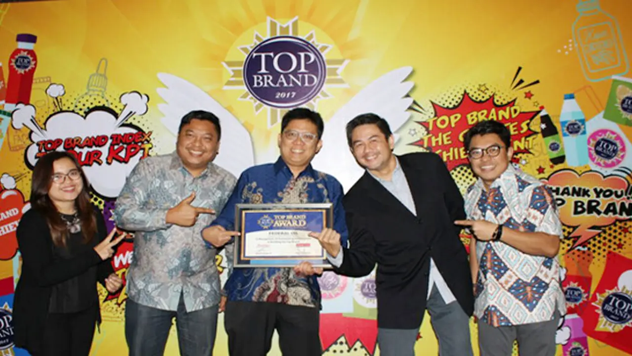 Secara berturut-turut, untuk keempat kalinya, Federal Oil kembali berhasil meraih penghargaan merek bergengsi TOP BRAND AWARD 2017