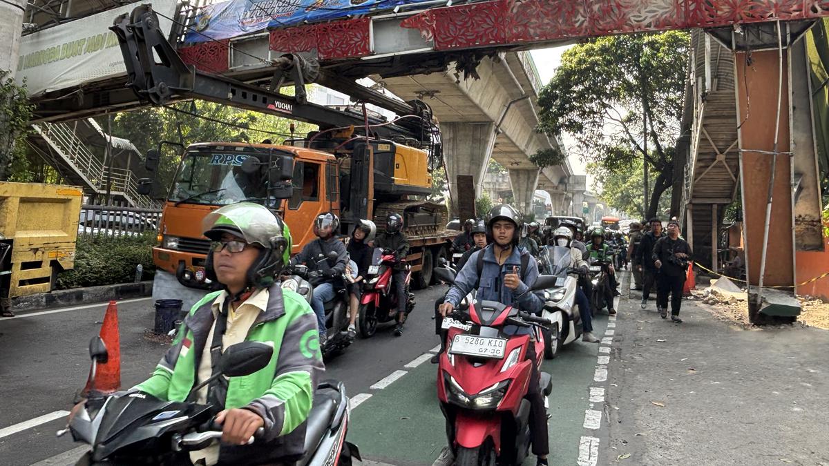 JPO Tendean Bakal Dibongkar, Arus ke Blok M Ditutup Sementara