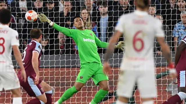 Foto: Nasib 5 Kiper Pinjaman yang Tetap Kekurangan Kans Bermain di Klub Barunya, termasuk Kiper Milik PSG Alphonse Areola