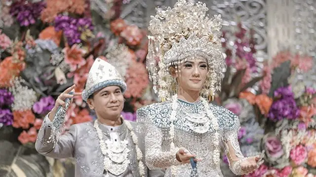 [Bintang] Pernikahan Raditya Dika dan Anissa Azizah