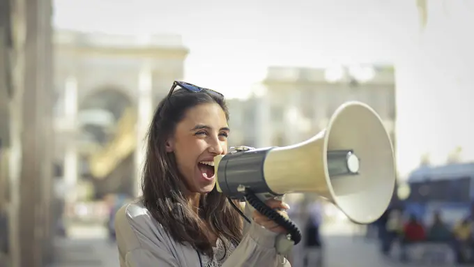 Kepercayaan diri saat berbicara di depan umum dapat dilatih