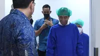 Anak ketiga Kahiyang Ayu dan Bobby Nasution lahir di RSPI, Jaksel. Presiden Jokowi dan Ibu Negara Iriana pun menyambut kehadiran cucu kelima. (Instagram sekretariat.kabinet)