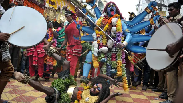 Melihat Ritual Persembahan Bonalu di India