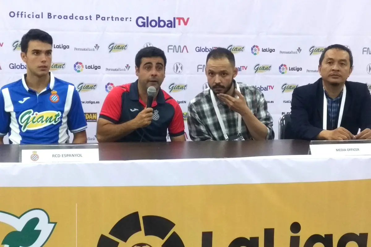Pelatih Espanyol B, David Gallego