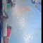 Tangkapan layar rekaman CCTV detik detik pemuda berkaos putih melompat ke laut dari atas kapal yang tengah berlayar dari Pelabuhan Merak, Banten ke Pelabuhan Bakauheni, Lampung Selatan. Foto (Istimewa)