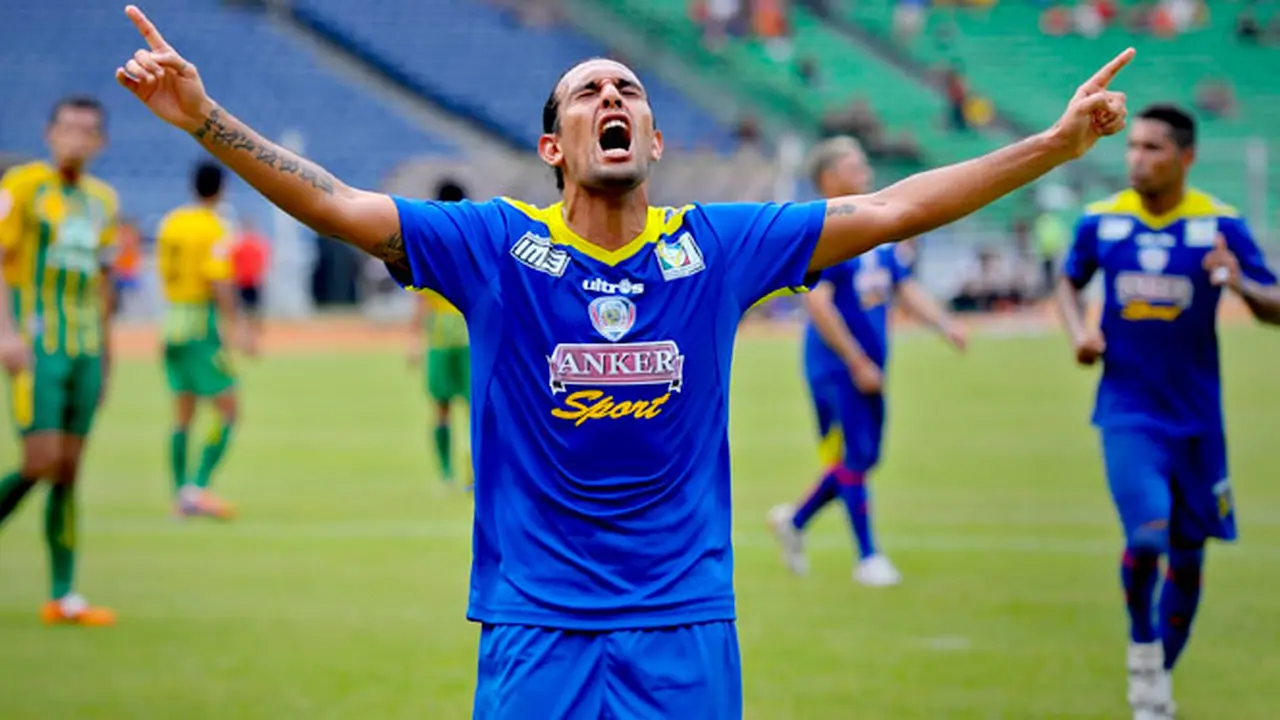 arema-malang-1401115b.jpg