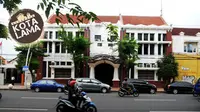 Salah satu bangunan peninggalan kolonial Hindia Belanda yang masih berdiri kokoh di Jalan Rajawali, Kota Surabaya, Jawa Timur. (Andy Satria/Radar Surabaya/Jawa Pos Group)