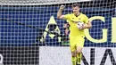 Empat gol Villarreal secara luar biasa diborong oleh Alexander Sorloth. (JOSE JORDAN / AFP)