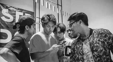 Klarifikasi Rafael Tan Yang Tak Muncul Di Video Klip Smash I Heart You Entertainment Fimela Com