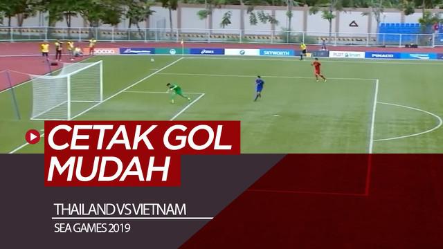 Berita video Thailand akhirnya tak lolos ke semifinal SEA Games 2019 cabang sepak bola setelah bermain imbang 2-2 melawan Vietnam. Padahal, tim muda Gajah Putih sempat dapat gol mudah.