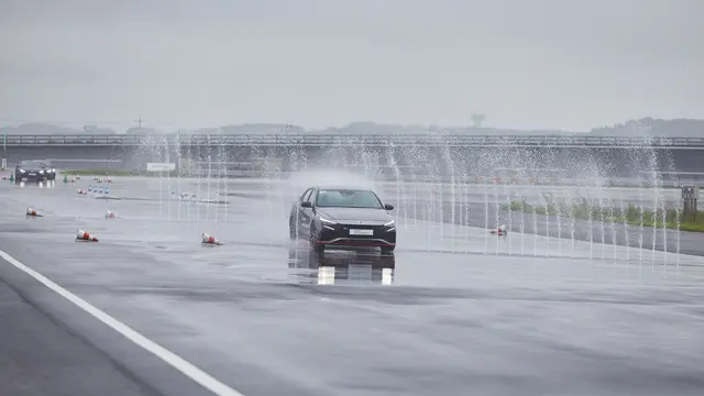 Hyundai menghadirkan HMG Driving Experience Center di Taean, Korea Selatan, yang menawarkan driving experience dan brand experience sekaligus. (Dok Hyundai)