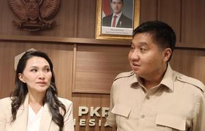Menteri Perumahan dan Kawasan Permukiman (PKP), Maruarar Sirait menerima kunjungan dari Gubernur Maluku Utara, Sherly Tjoanda Laos di ruang kerja Menteri PKP. (Foto: Liputan6.com/Maulandy R)
